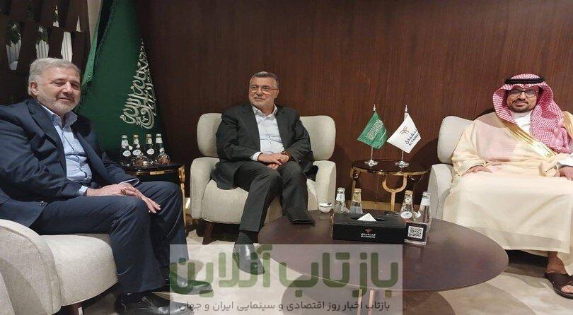 وزیر بهداشت وارد ریاض شد